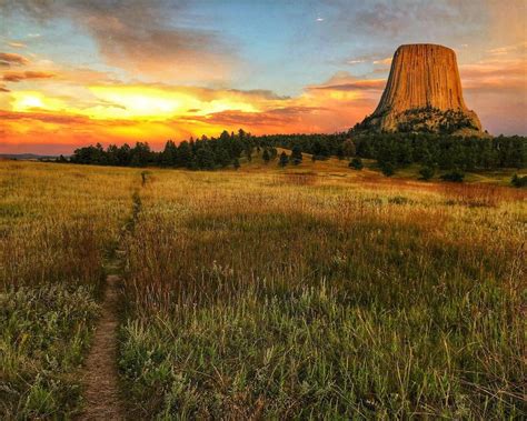 Bear lodge wyoming - Jun 1, 2020 · Devils Tower, or Grizzly Bear Lodge, is a 867 foot (265 meter) geological formation in northeastern Wyoming, seemingly jutting into the sky out of nowhere. There isn’t one agreed upon reason as to how Devils Tower came …